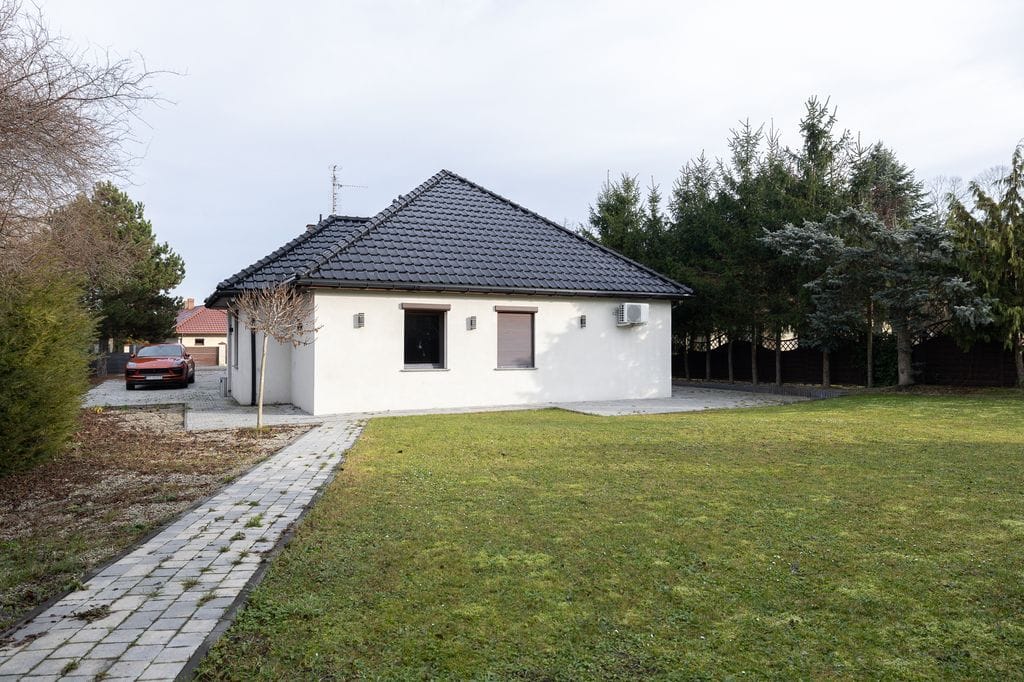 Dom 5 pokojowe na Sprzedaż