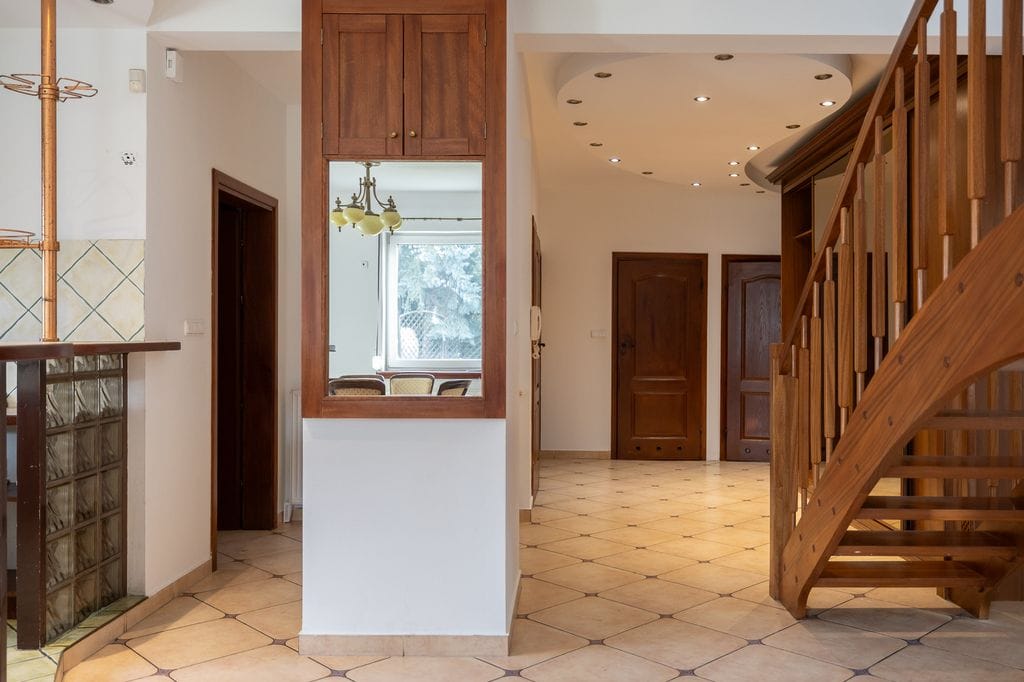 Dom 5 pokojowe na Sprzedaż