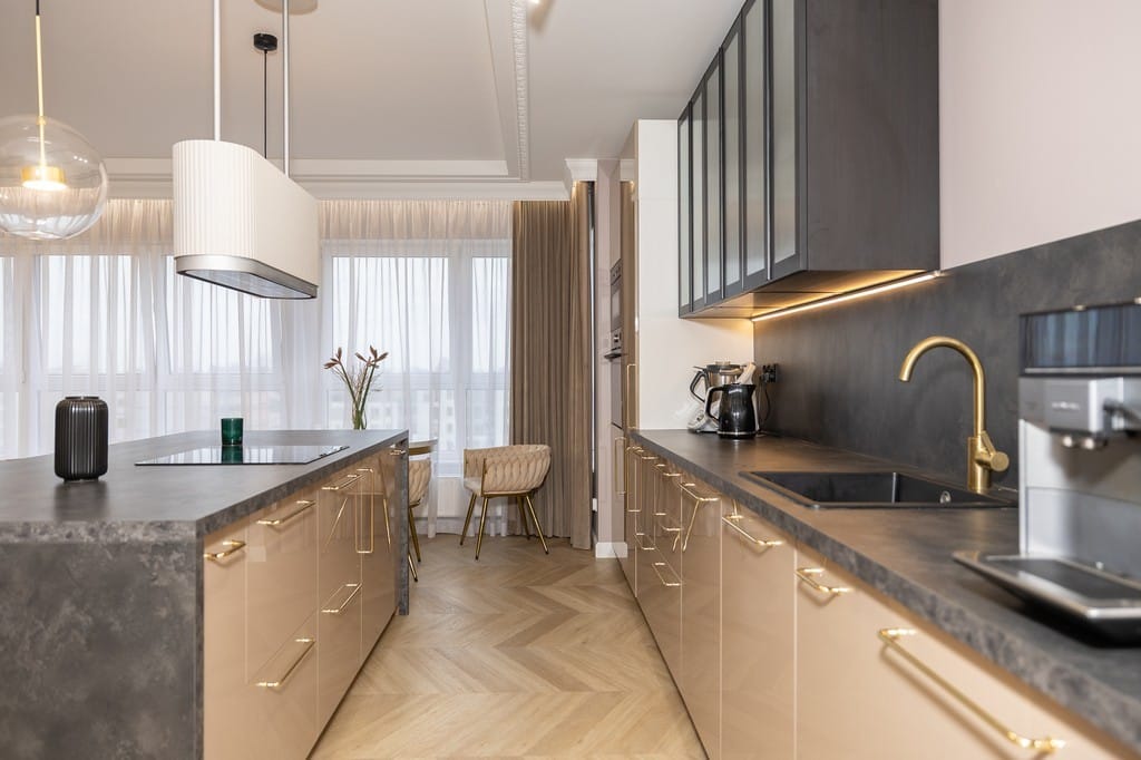 Mieszkanie 4 pokojowe na Sprzedaż