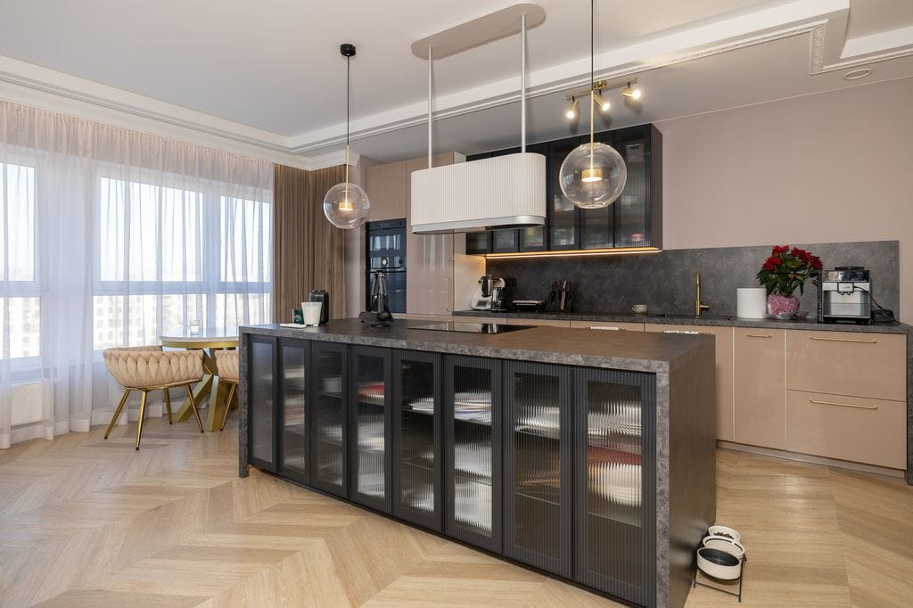 Mieszkanie 4 pokojowe na Sprzedaż