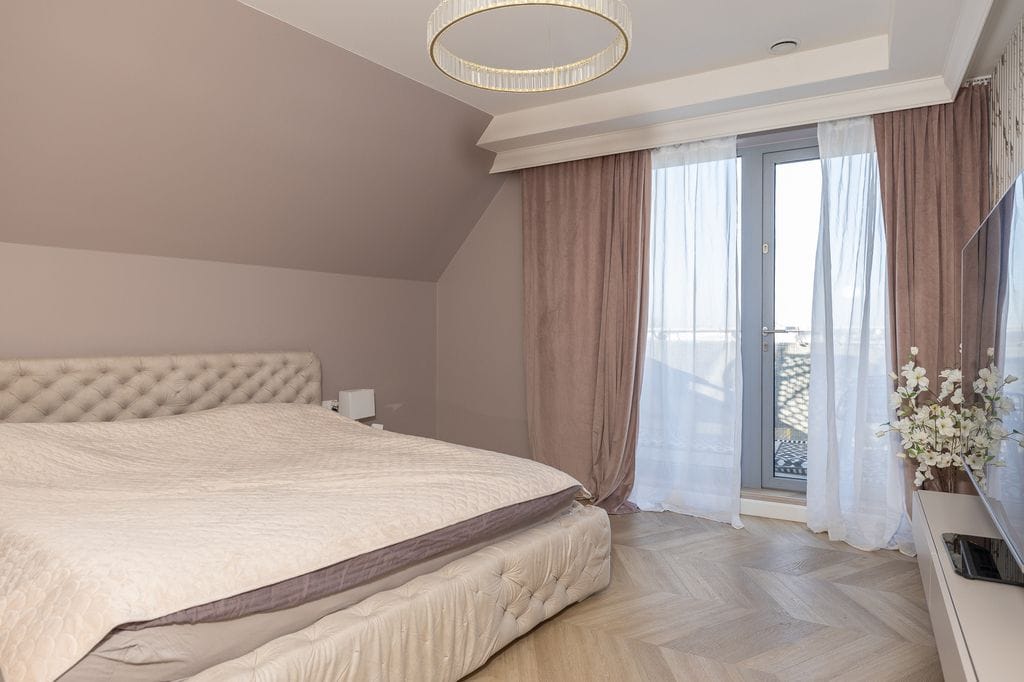 Lokal użytkowy  pokojowe na Sprzedaż