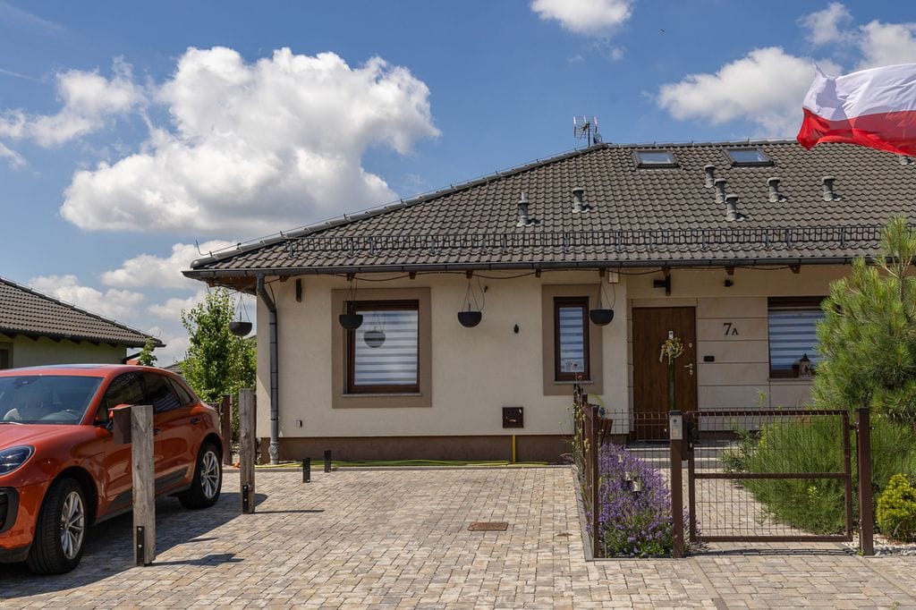 Dom 4 pokojowe na Sprzedaż