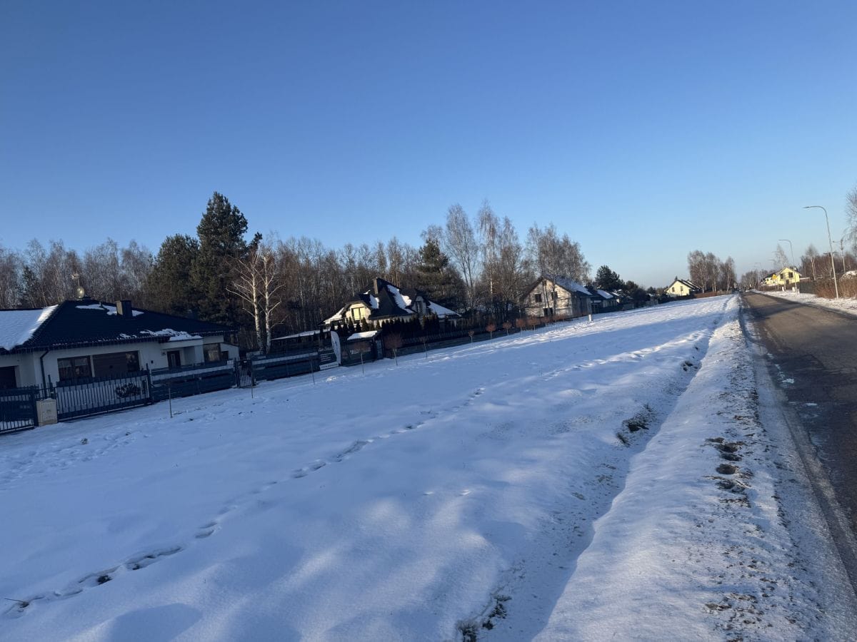 Działka  pokojowe na Sprzedaż