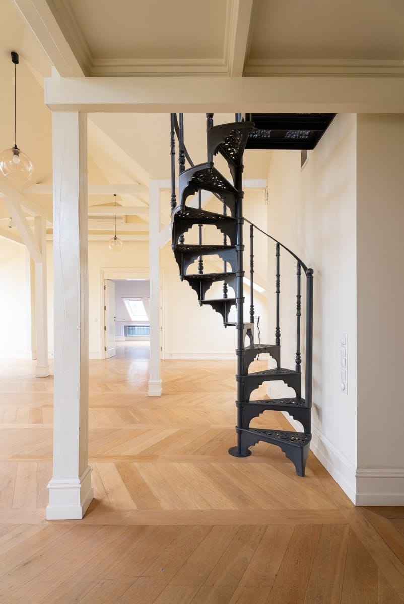 Mieszkanie 5 pokojowe na Sprzedaż