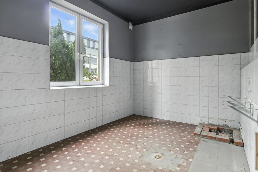 Lokal użytkowy  pokojowe na Sprzedaż