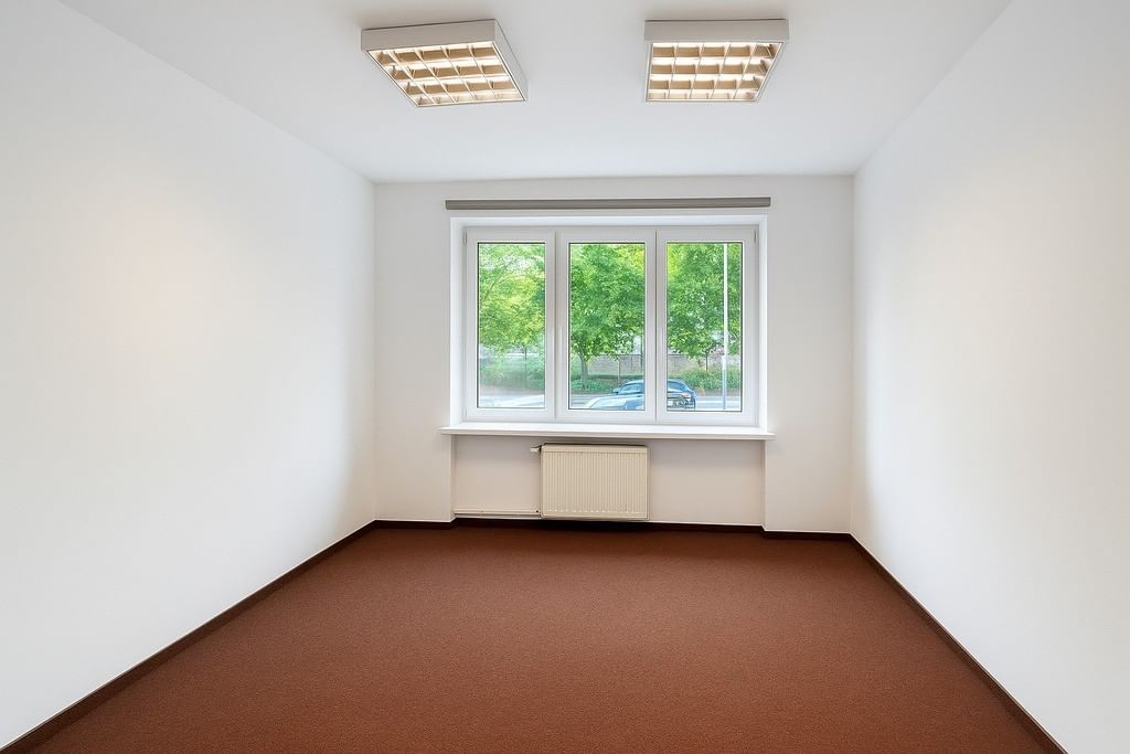 Lokal użytkowy  pokojowe na Sprzedaż