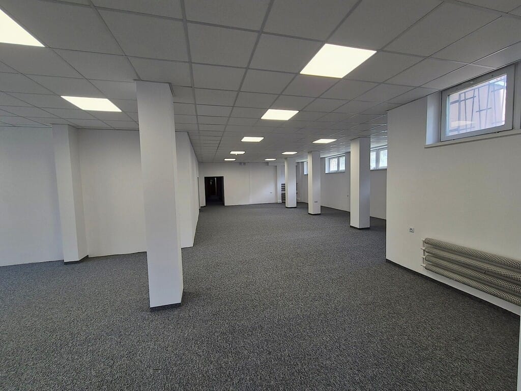 Lokal użytkowy  pokojowe na Sprzedaż