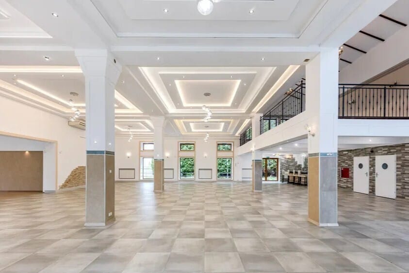 Lokal użytkowy  pokojowe na Sprzedaż