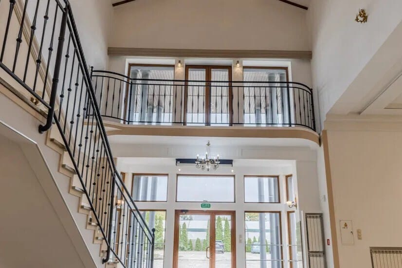 Lokal użytkowy  pokojowe na Sprzedaż