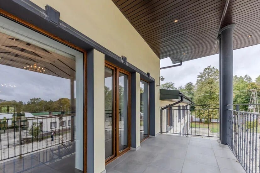 Lokal użytkowy  pokojowe na Sprzedaż