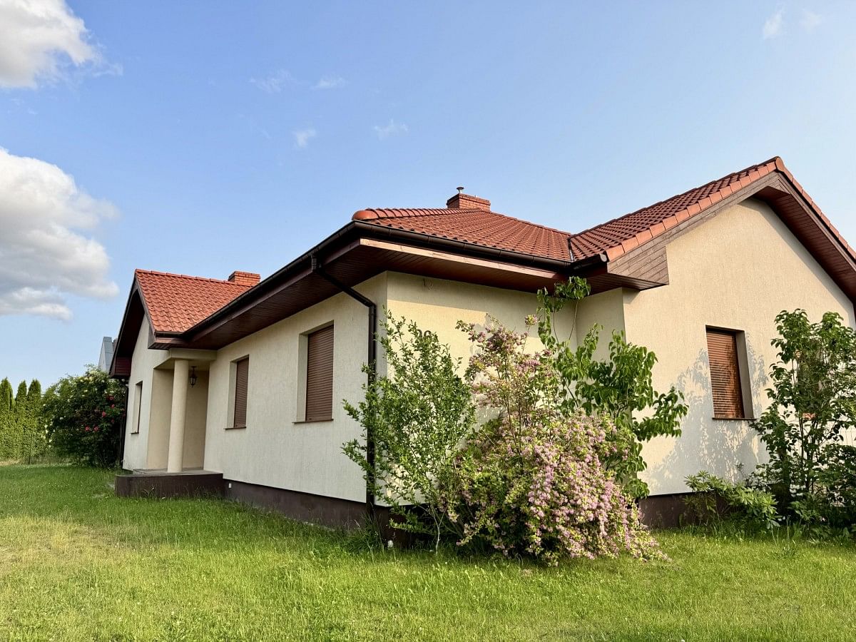 Dom 4 pokojowe na Sprzedaż