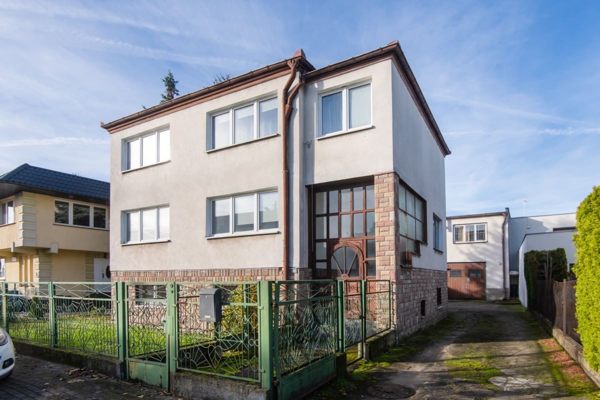 Dom 5 pokojowe na Sprzedaż