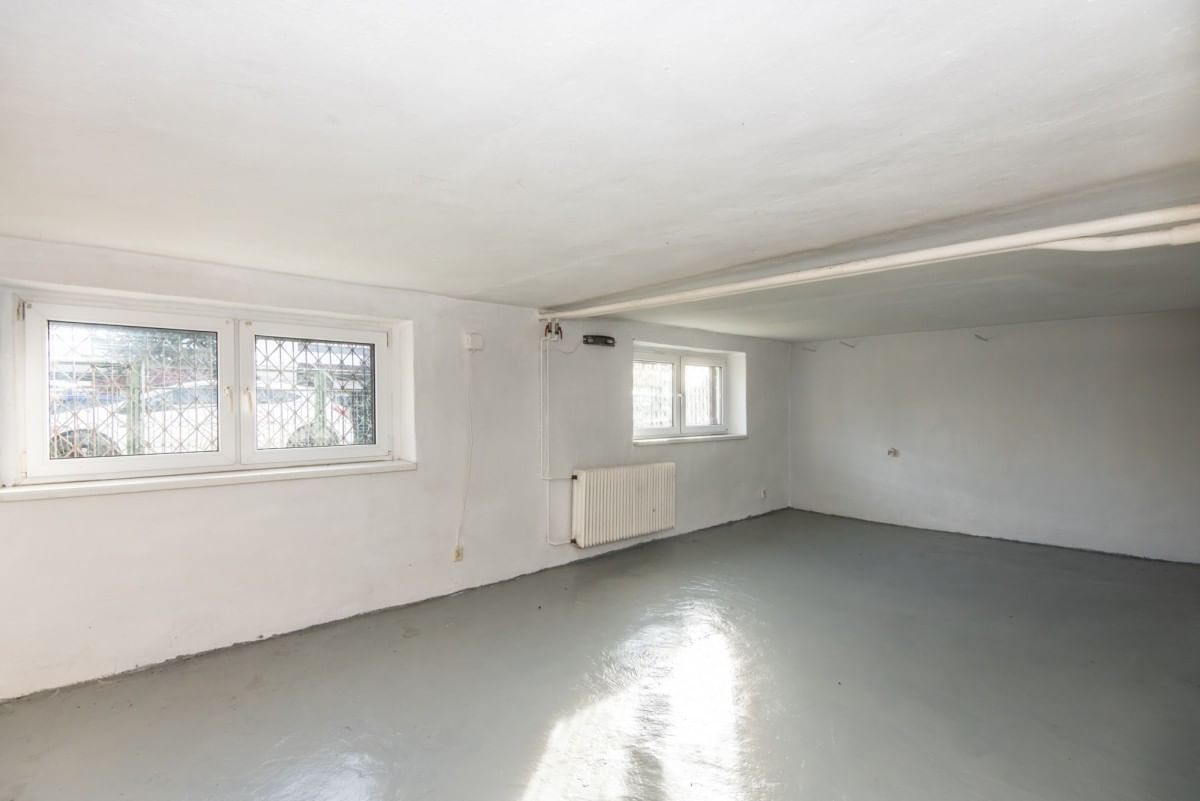 Dom 5 pokojowe na Sprzedaż