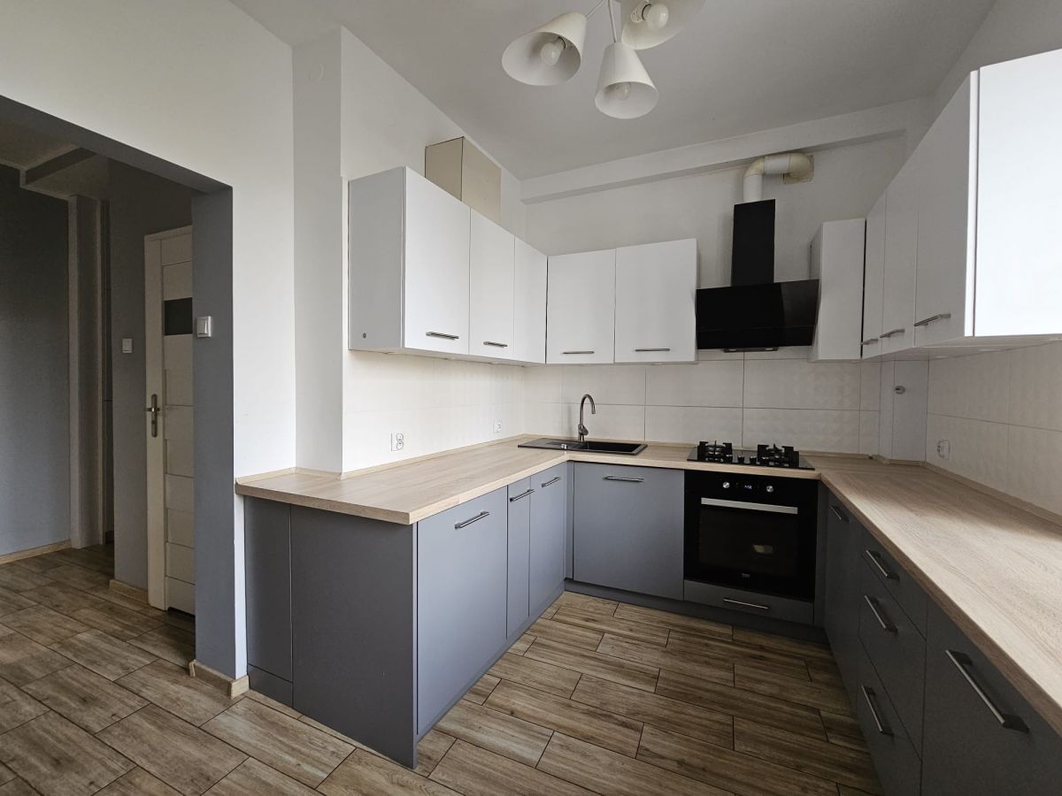 Mieszkanie 3 pokojowe na Sprzedaż