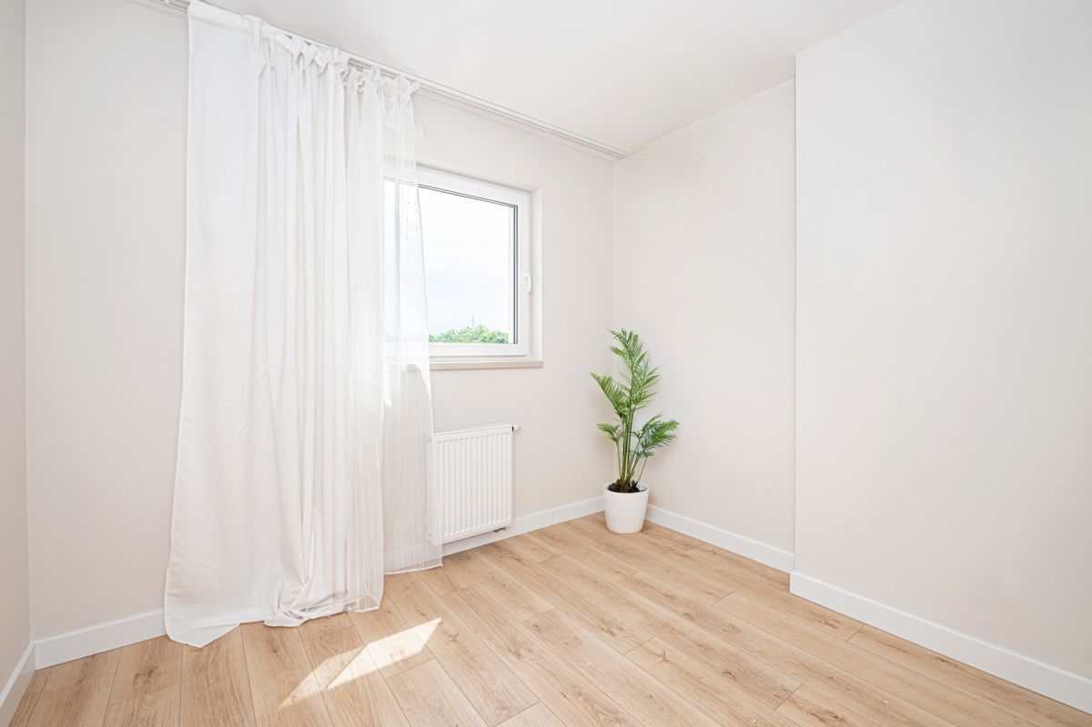 Mieszkanie 4 pokojowe na Sprzedaż