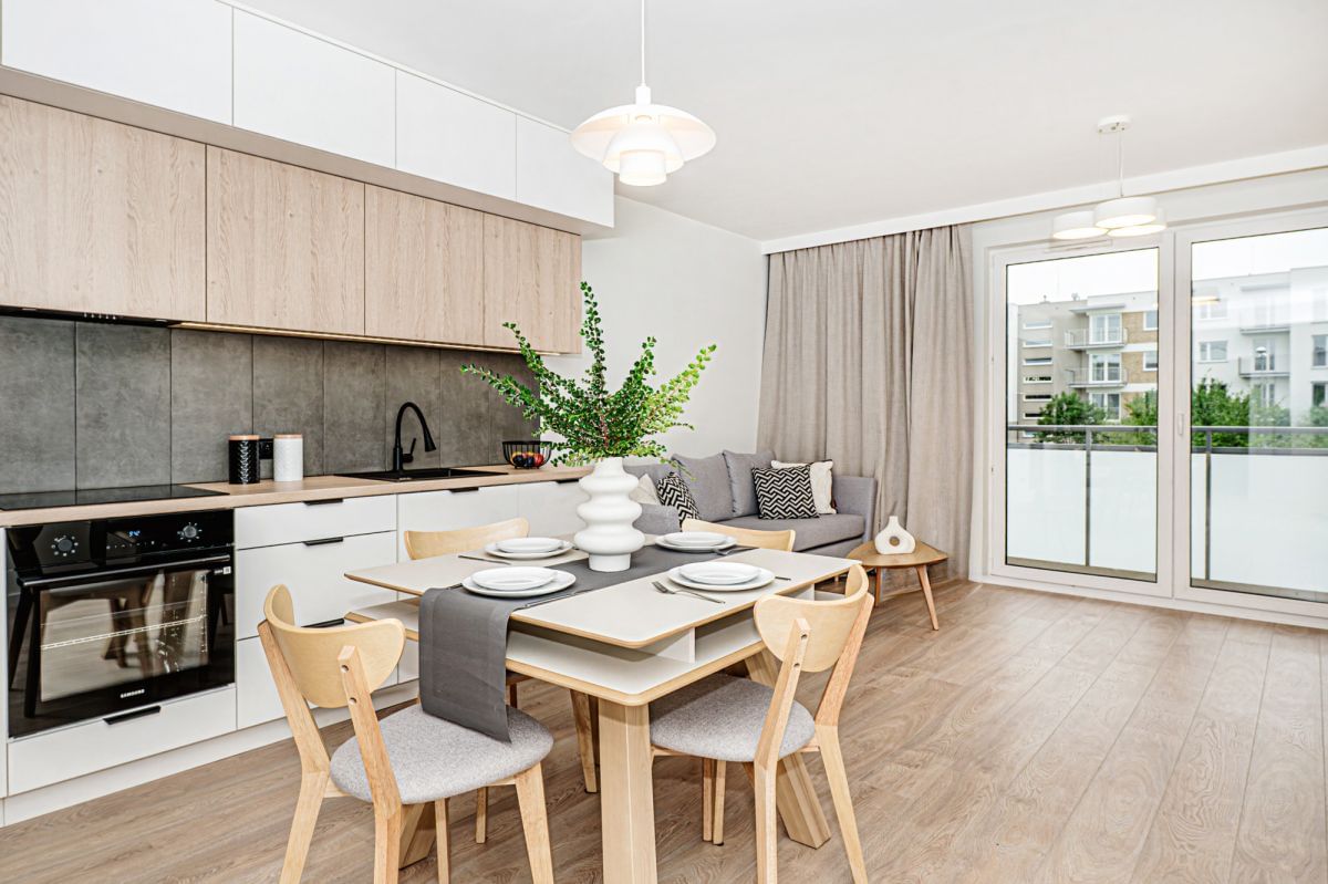 Mieszkanie 4 pokojowe na Sprzedaż