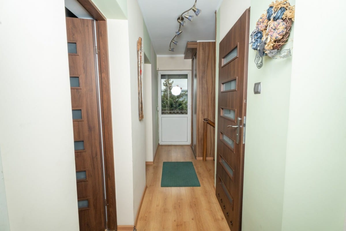 Dom 6 pokojowe na Sprzedaż