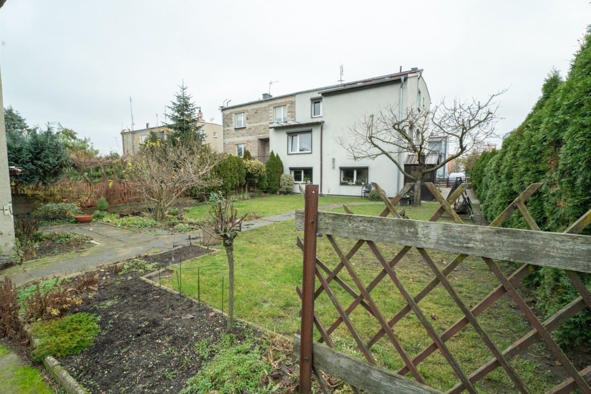 Dom 6 pokojowe na Sprzedaż