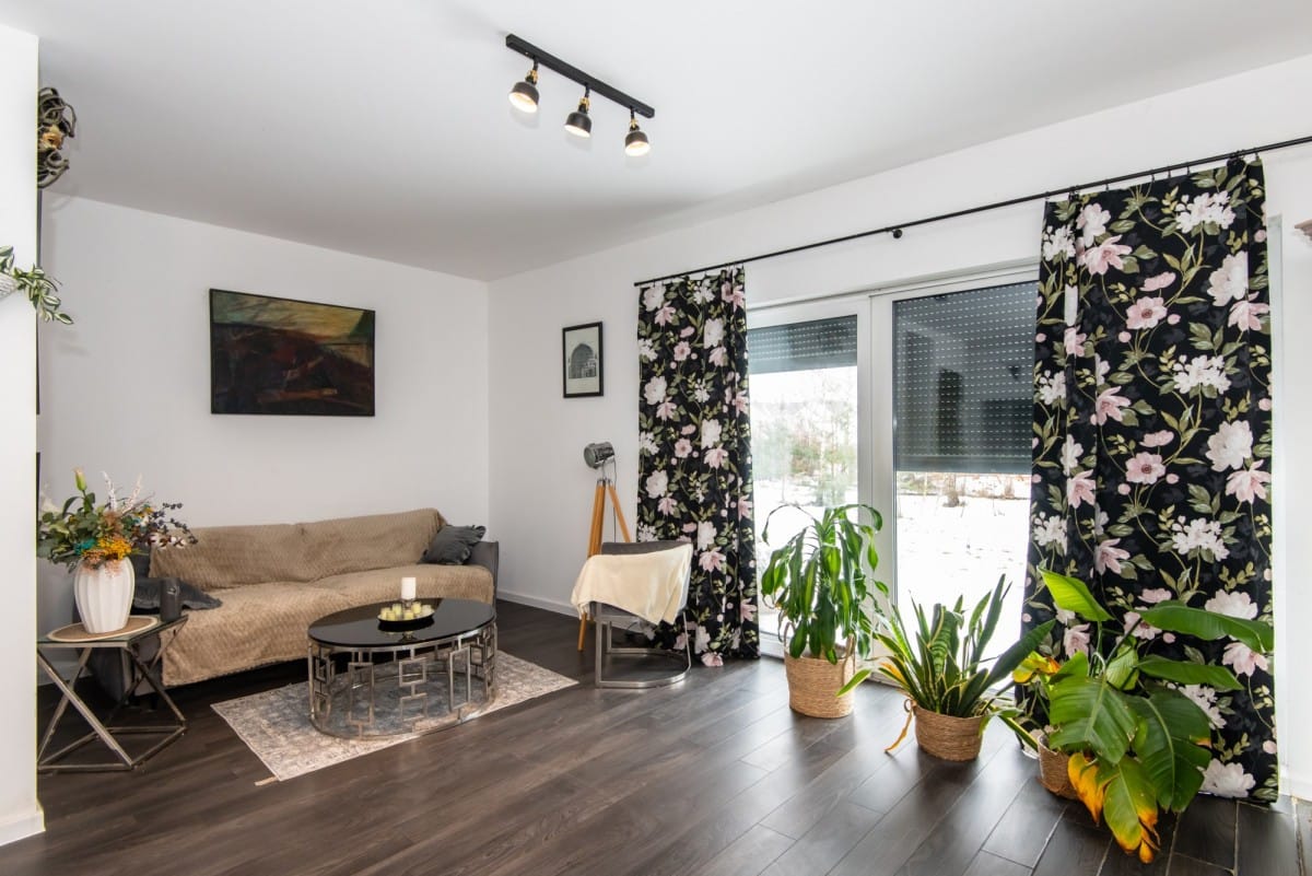 Dom 4 pokojowe na Sprzedaż