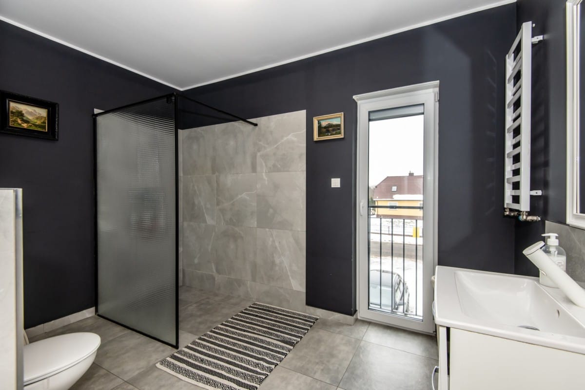 Dom 4 pokojowe na Sprzedaż