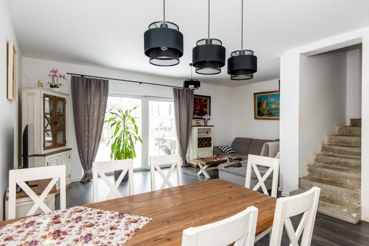 Dom 4 pokojowe na Sprzedaż