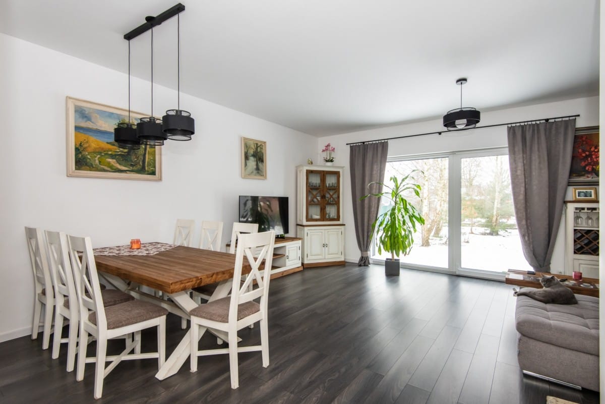 Dom 4 pokojowe na Sprzedaż