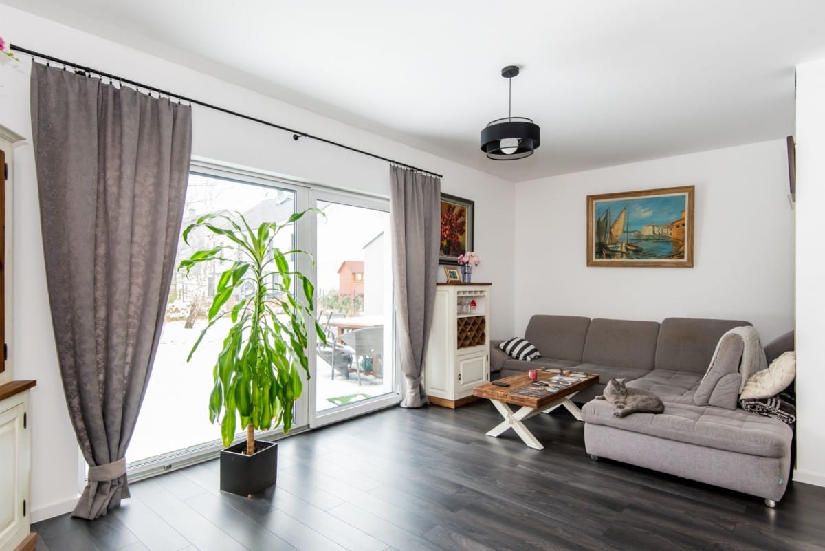 Dom 4 pokojowe na Sprzedaż