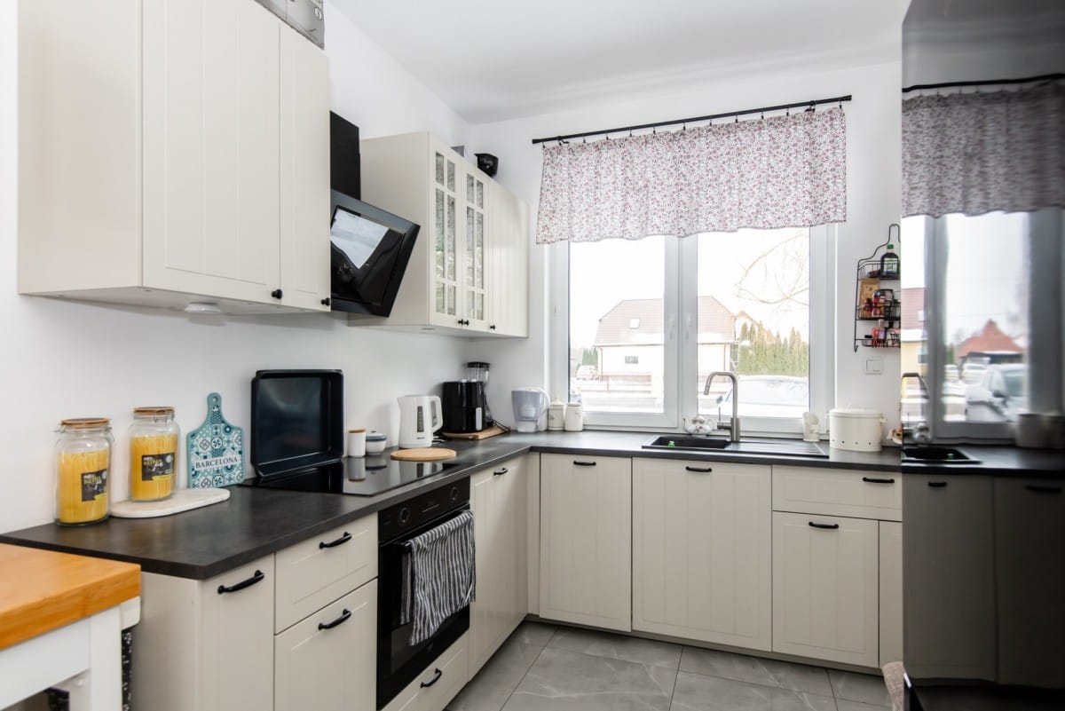 Dom 4 pokojowe na Sprzedaż