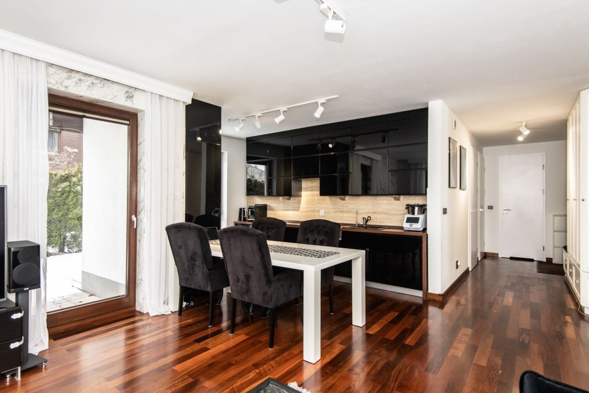 Mieszkanie 3 pokojowe na Sprzedaż