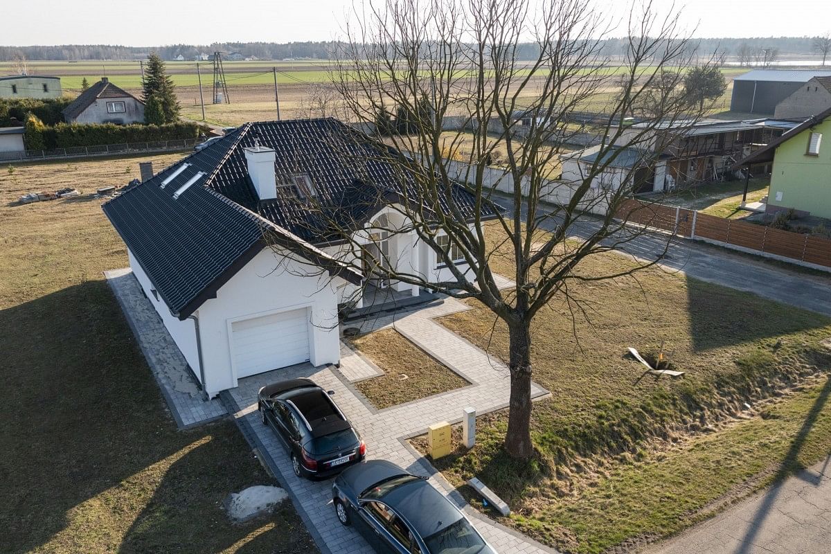 Dom 6 pokojowe na Sprzedaż