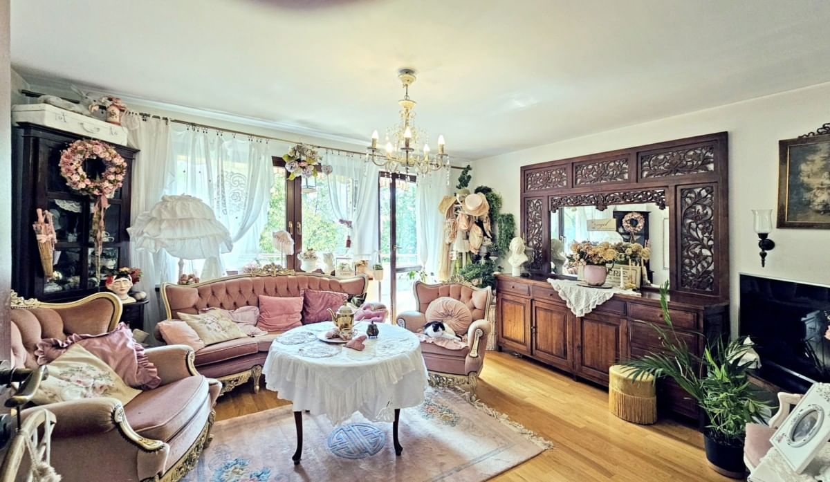 Mieszkanie 3 pokojowe na Sprzedaż