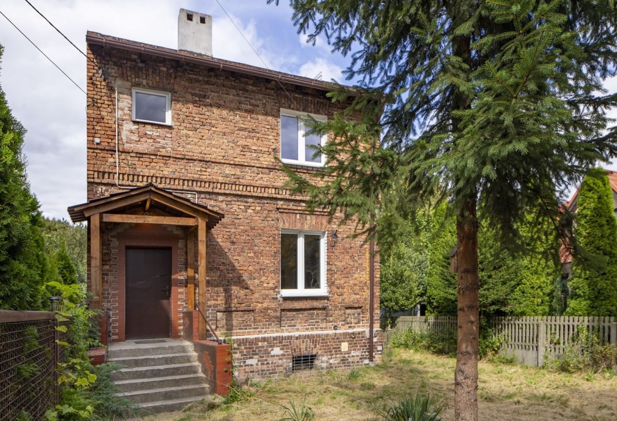 Dom 5 pokojowe na Sprzedaż