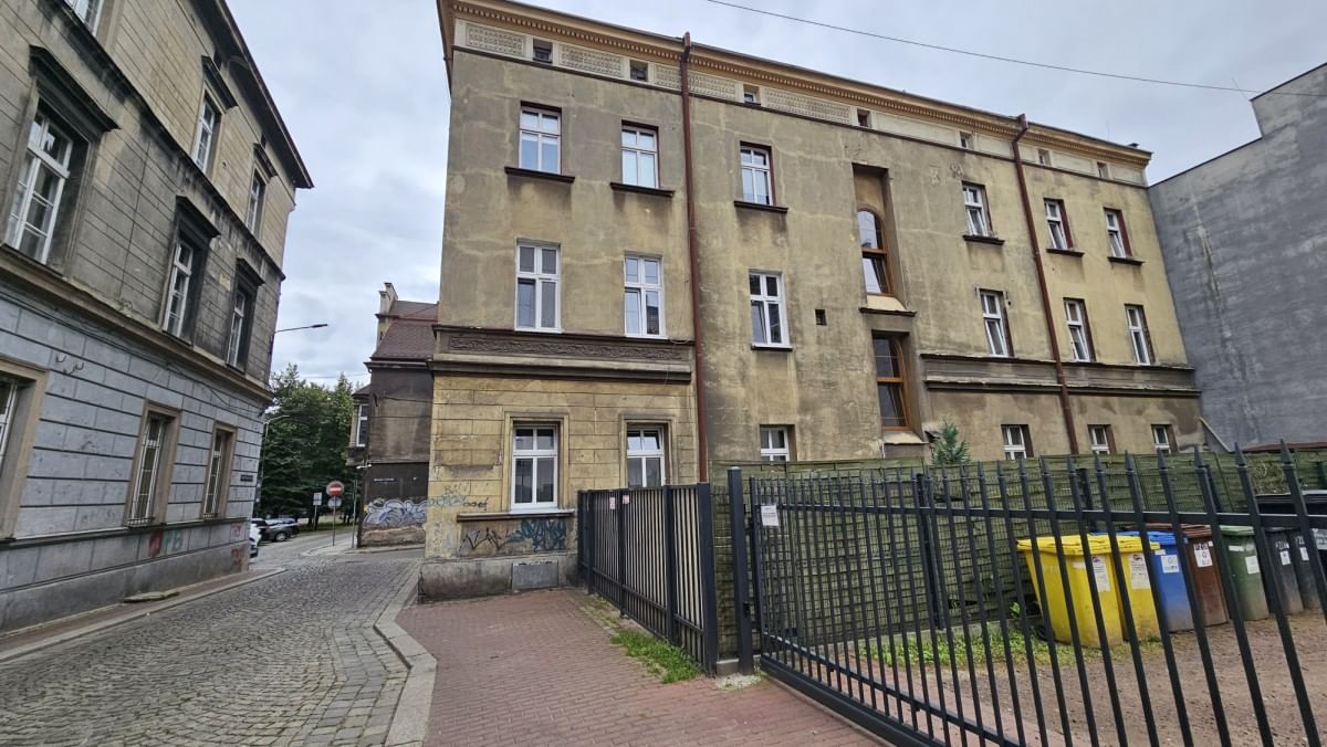 Mieszkanie 3 pokojowe na Sprzedaż