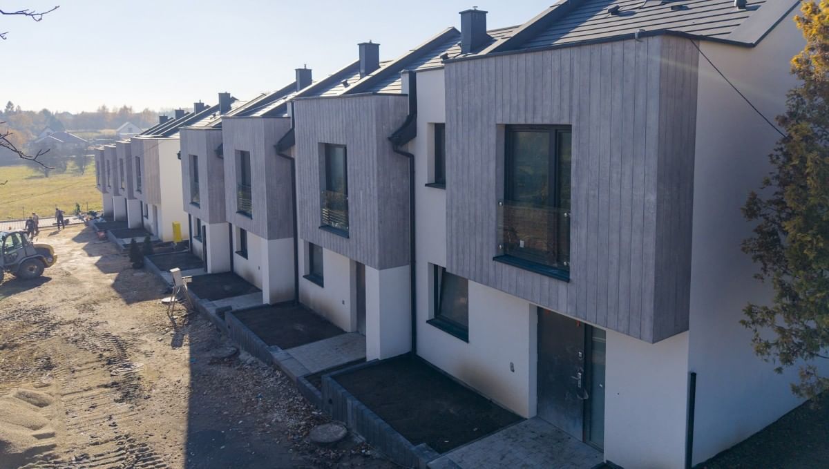 Dom 5 pokojowe na Sprzedaż