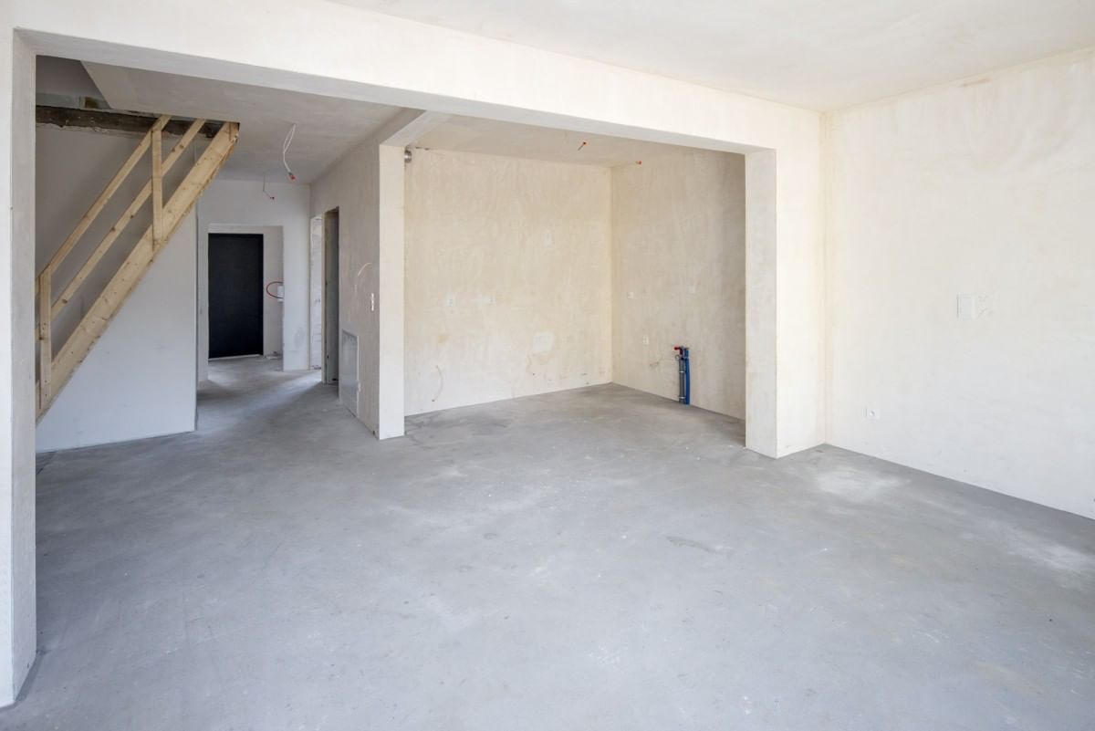 Dom 5 pokojowe na Sprzedaż