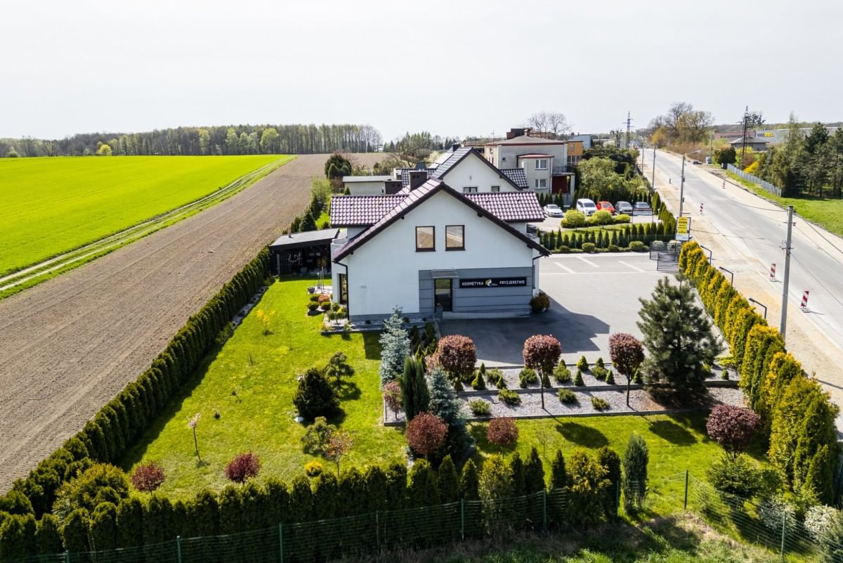 Lokal użytkowy  pokojowe na Sprzedaż