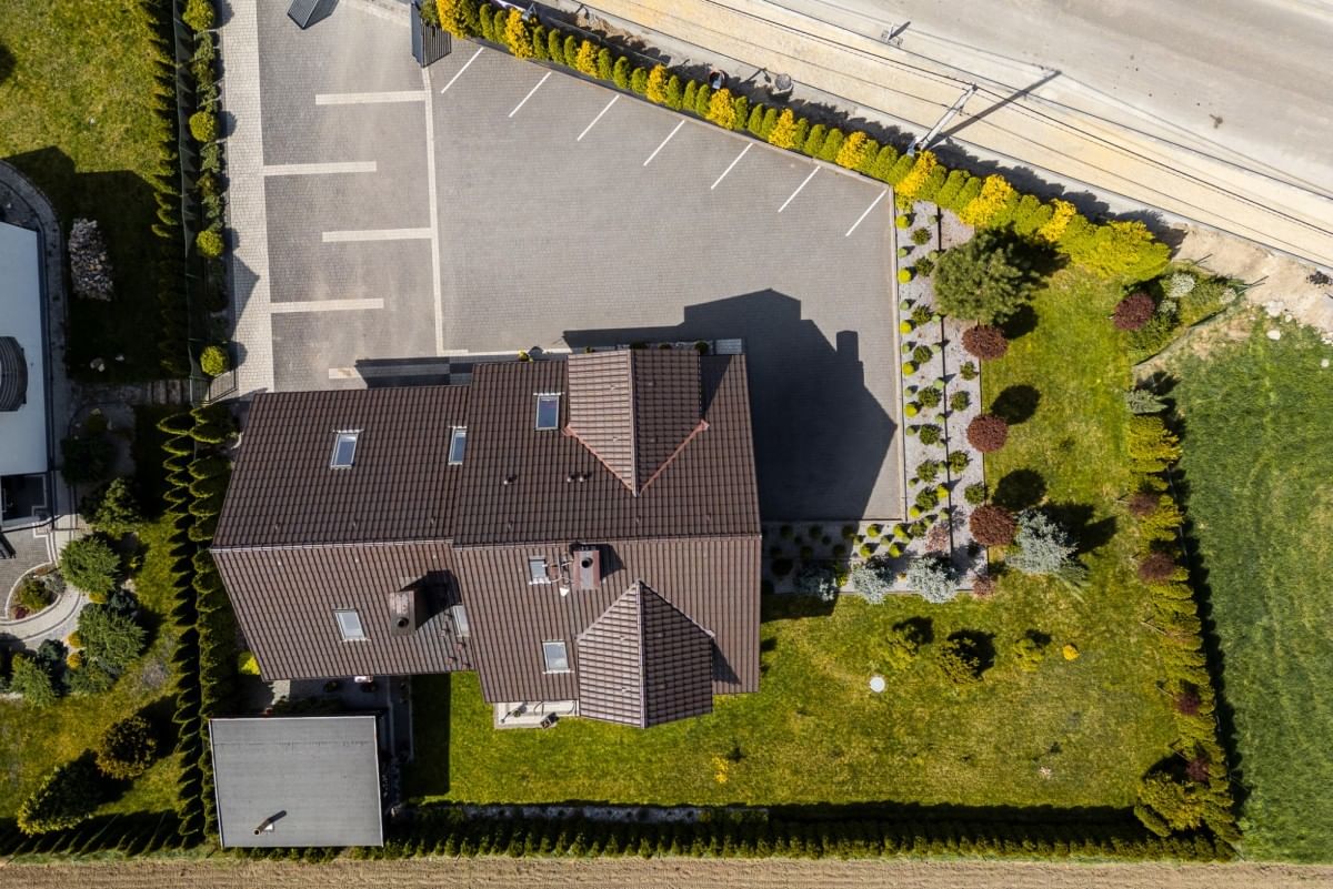 Lokal użytkowy  pokojowe na Sprzedaż