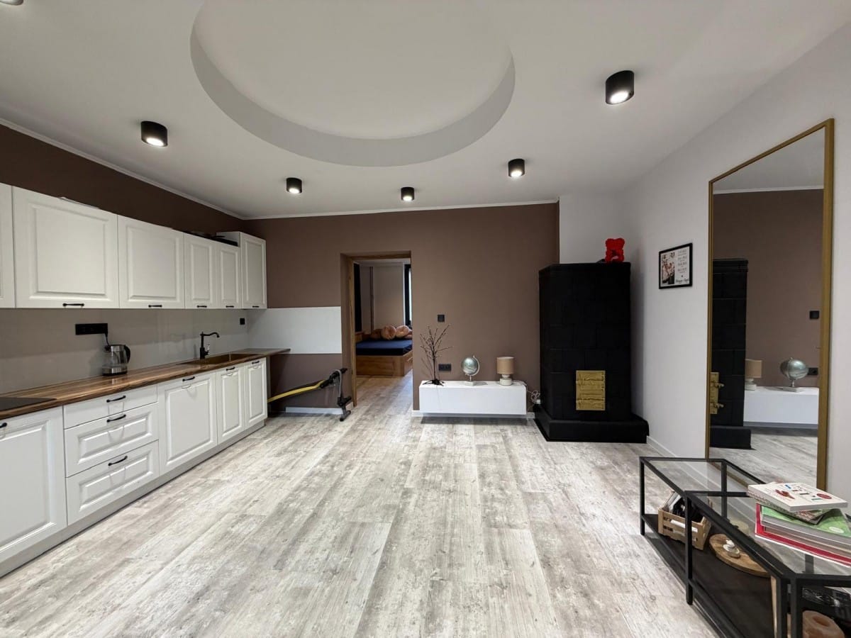 Dom 6 pokojowe na Sprzedaż