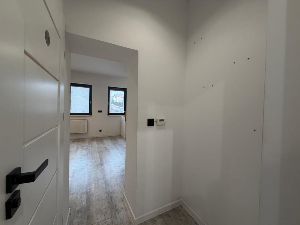 Dom 6 pokojowe na Sprzedaż