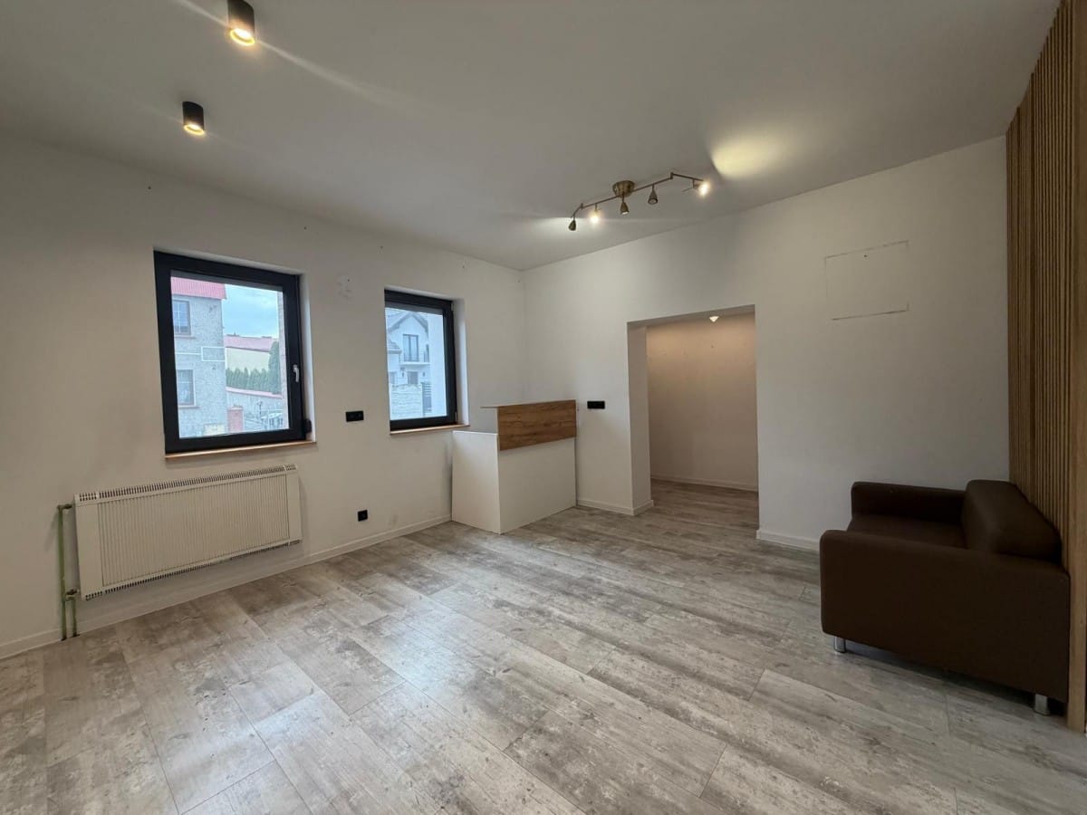 Dom 6 pokojowe na Sprzedaż