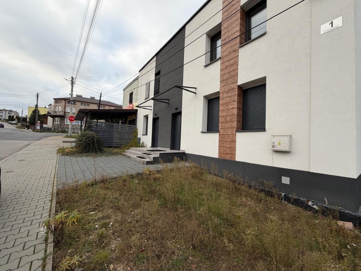 Dom 6 pokojowe na Sprzedaż