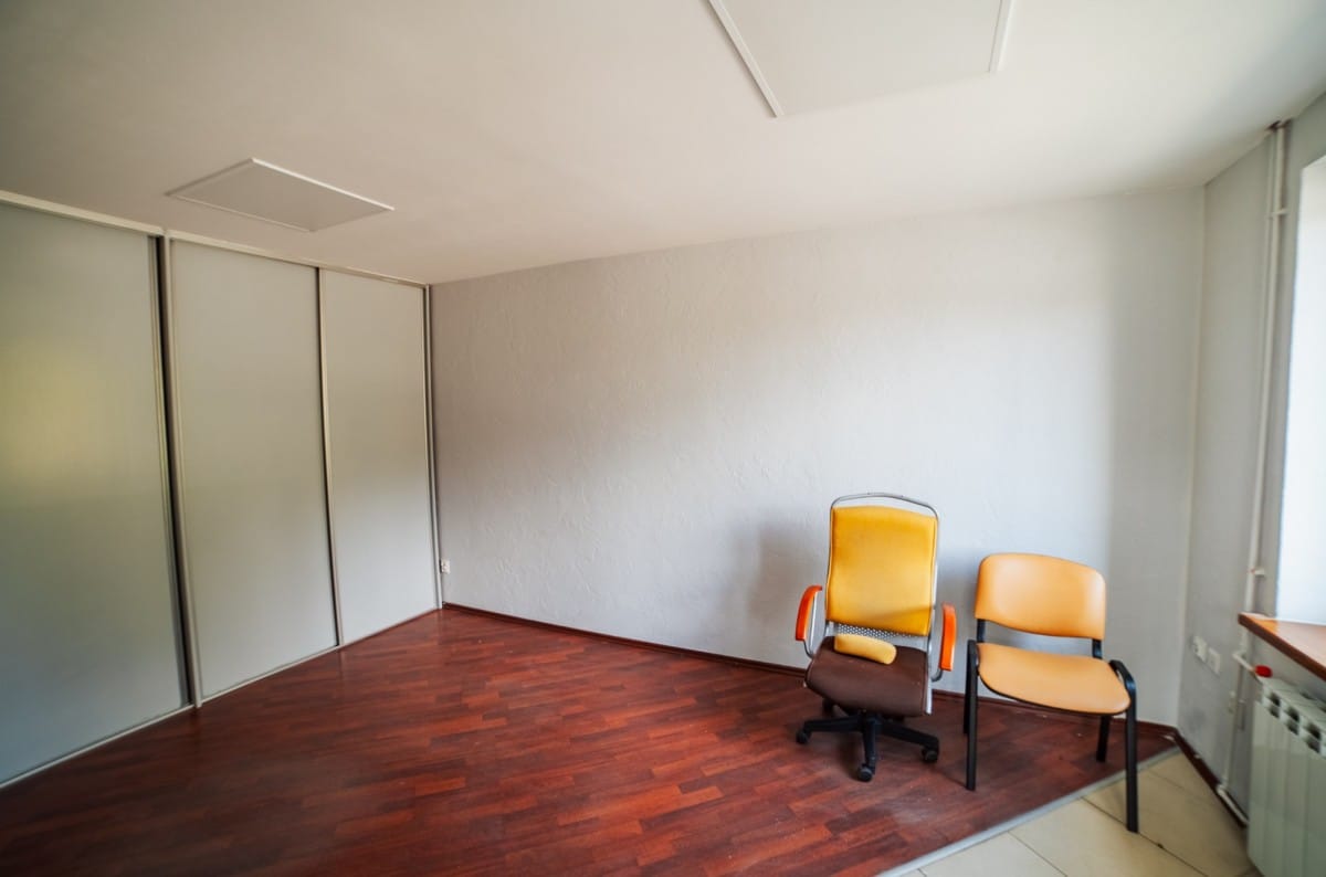 Lokal użytkowy  pokojowe na Sprzedaż