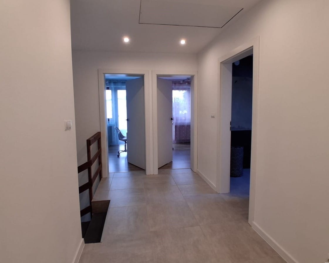 Dom 6 pokojowe na Sprzedaż