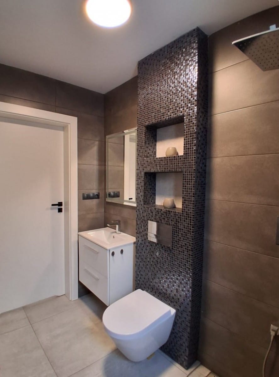 Dom 6 pokojowe na Sprzedaż