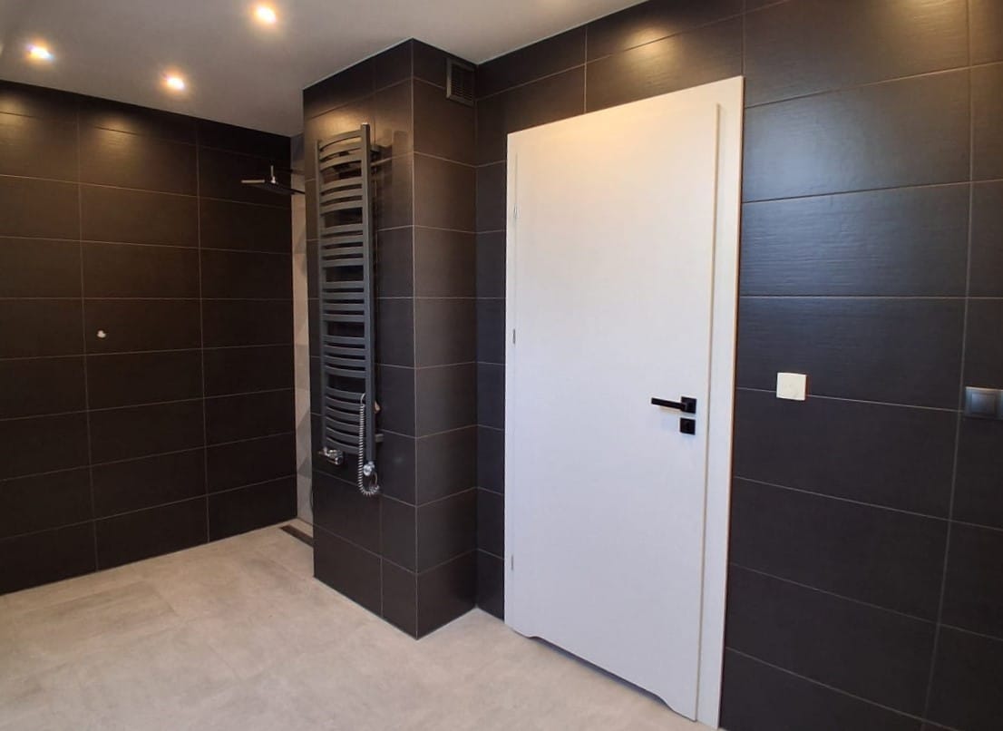 Dom 6 pokojowe na Sprzedaż