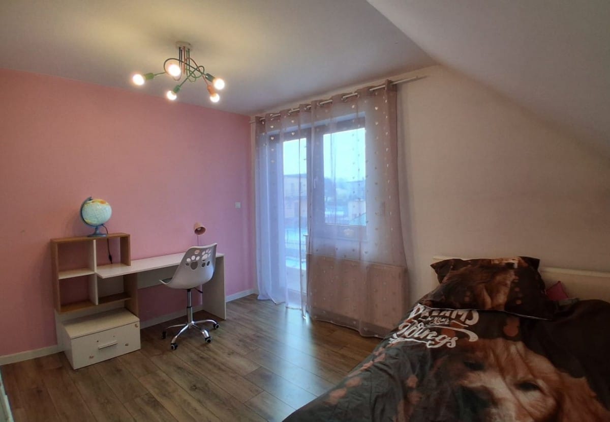 Dom 6 pokojowe na Sprzedaż