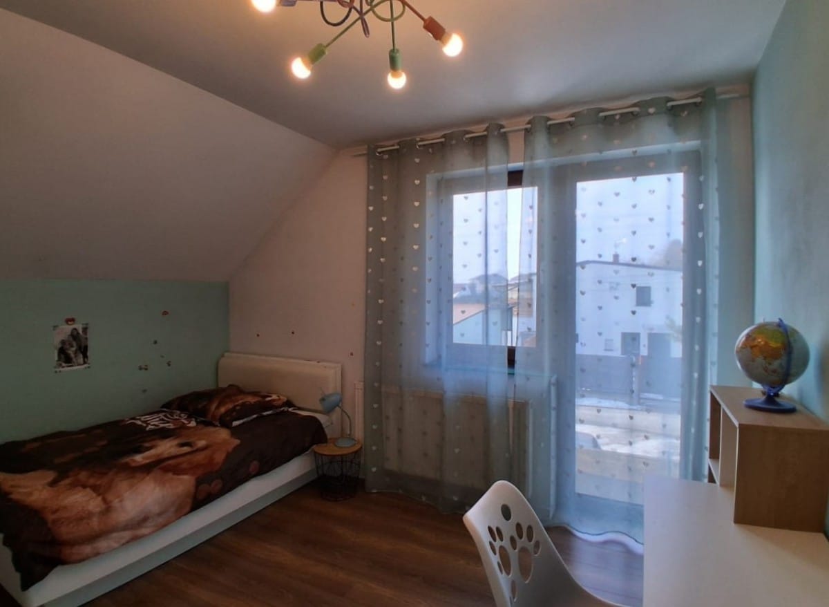 Dom 6 pokojowe na Sprzedaż