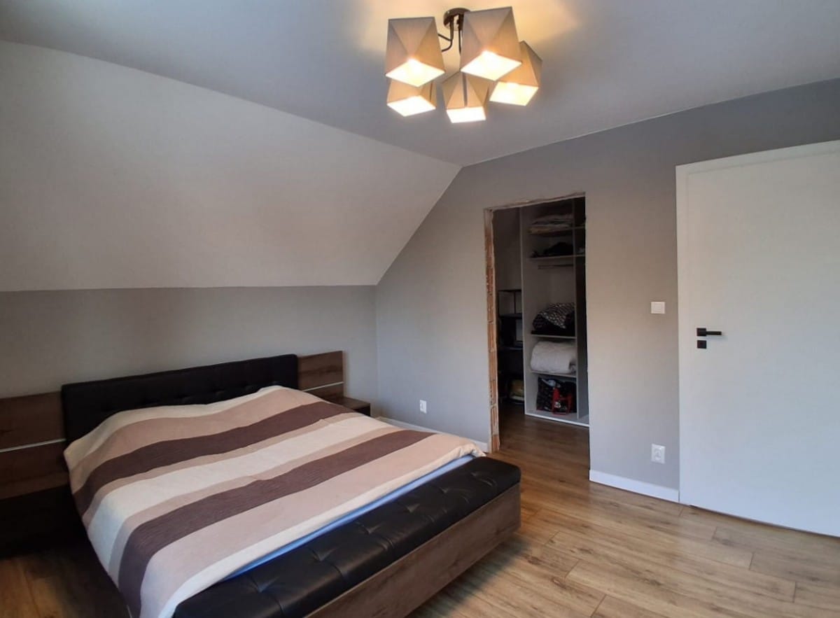 Dom 6 pokojowe na Sprzedaż