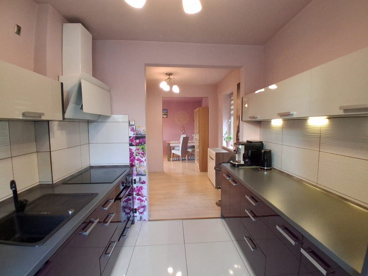 Dom 3 pokojowe na Sprzedaż