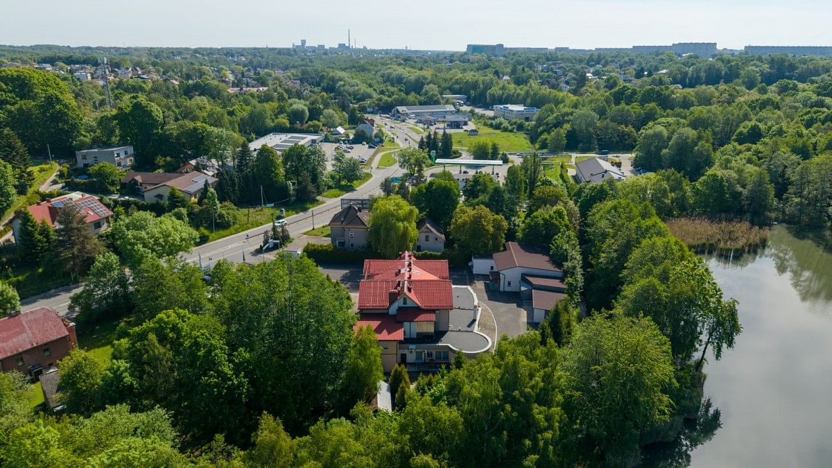 Lokal użytkowy  pokojowe na Sprzedaż